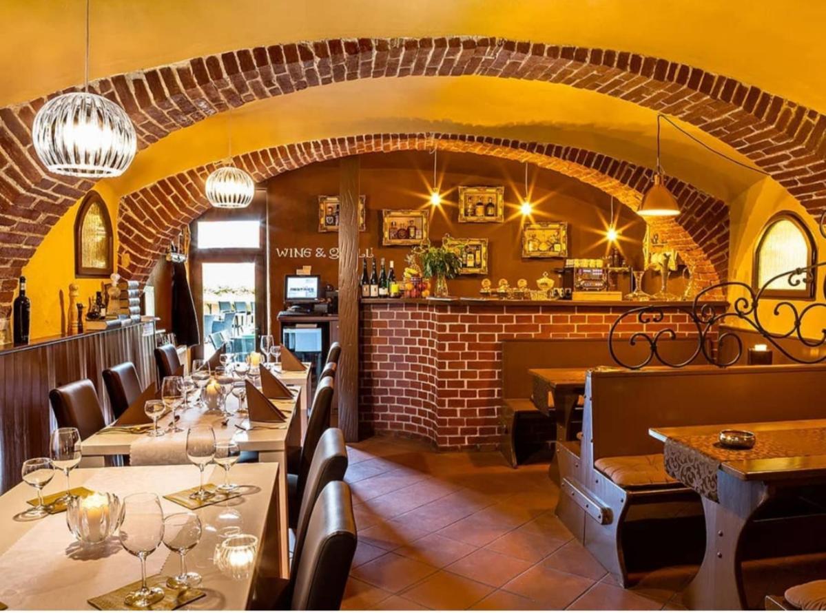 Arcadie Hotel & Apartments Cesky Krumlov Ngoại thất bức ảnh