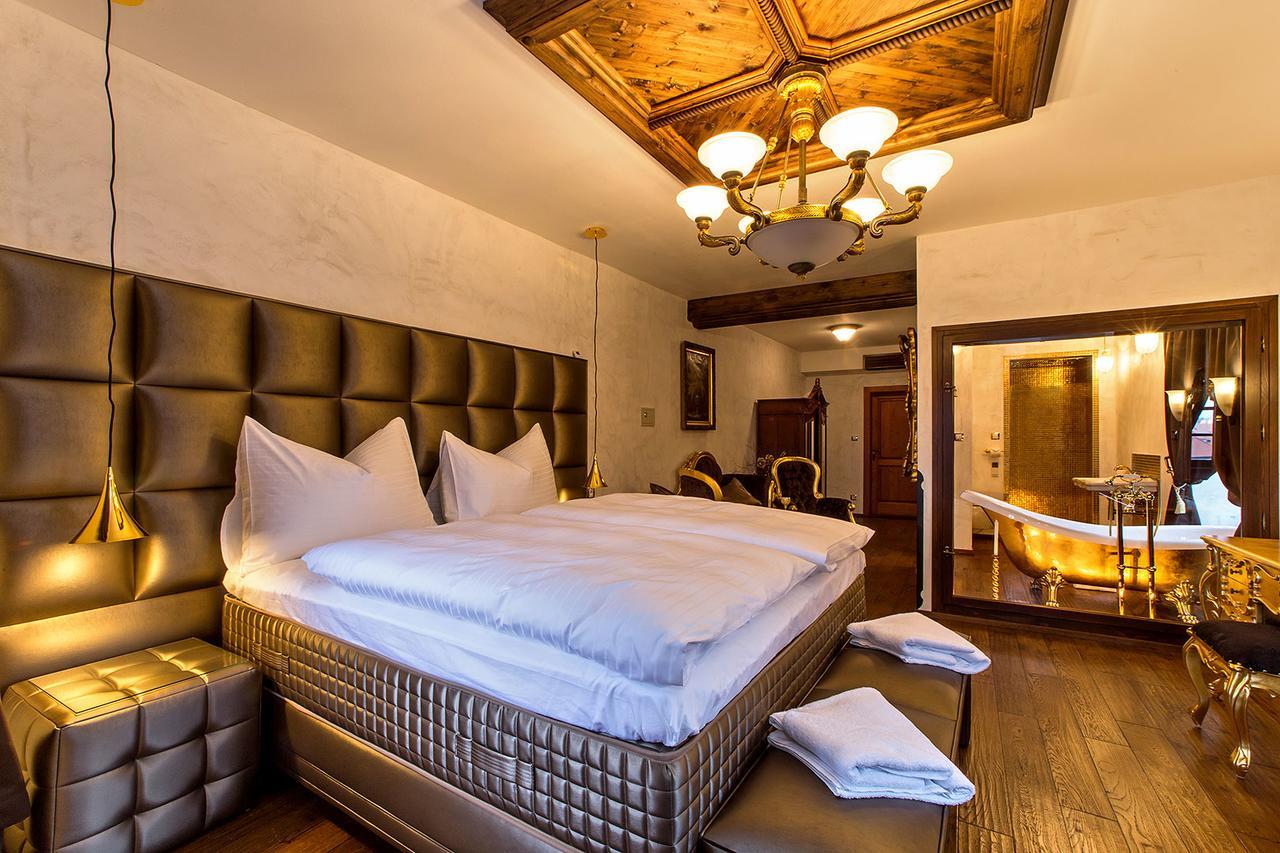 Arcadie Hotel & Apartments Cesky Krumlov Ngoại thất bức ảnh