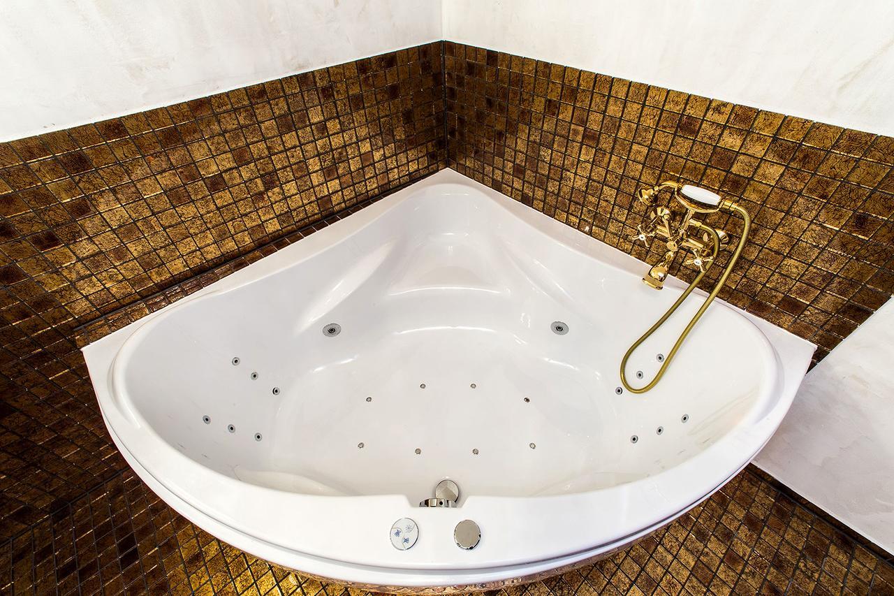 Arcadie Hotel & Apartments Cesky Krumlov Ngoại thất bức ảnh