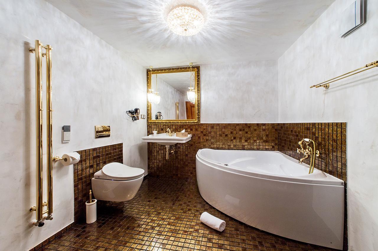 Arcadie Hotel & Apartments Cesky Krumlov Ngoại thất bức ảnh
