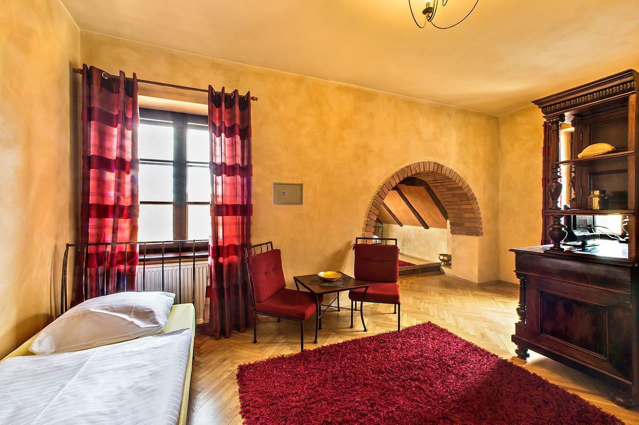 Arcadie Hotel & Apartments Cesky Krumlov Ngoại thất bức ảnh