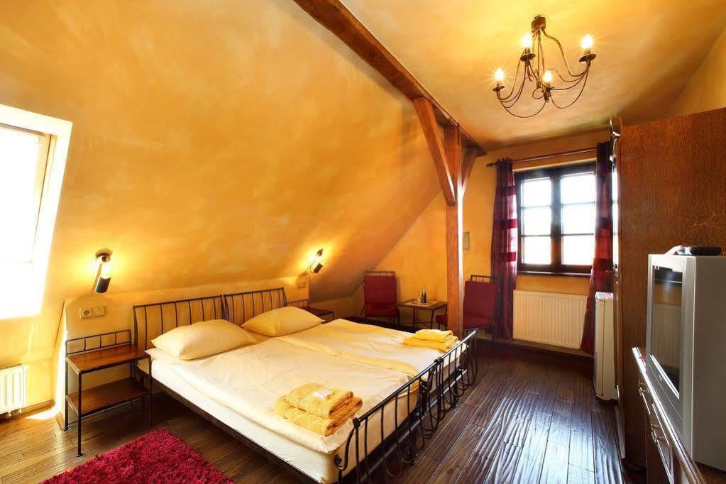 Arcadie Hotel & Apartments Cesky Krumlov Ngoại thất bức ảnh